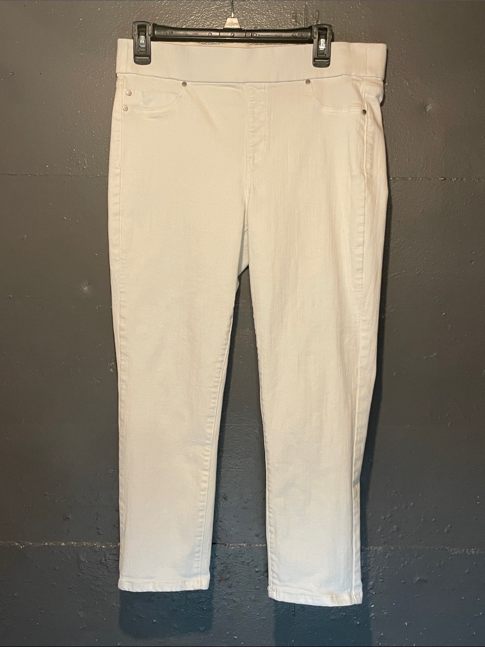 Liverpool White Crop Pants. - Picture 1 of 6